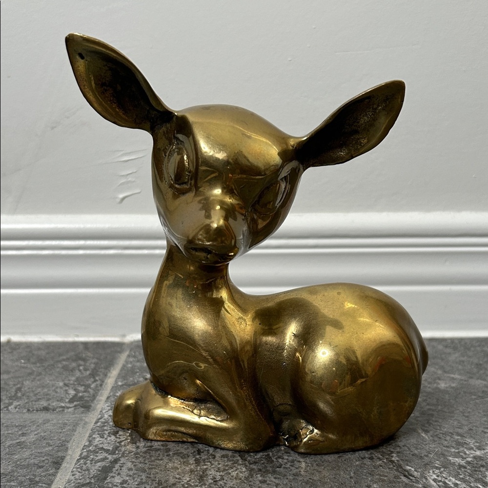 Vintage‎ Brass Fawn Deer Sculpture 6.5"x6" Fall Home Decor Sitting Baby Deer
